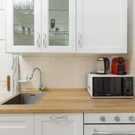 Flawless Design 2br At Oktogon Апартаменты