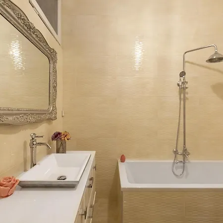Flawless Design 2br At Oktogon *